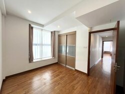 Lornie Road (D11), Terrace #457598511